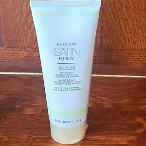 Revitalizing Shea Scrub